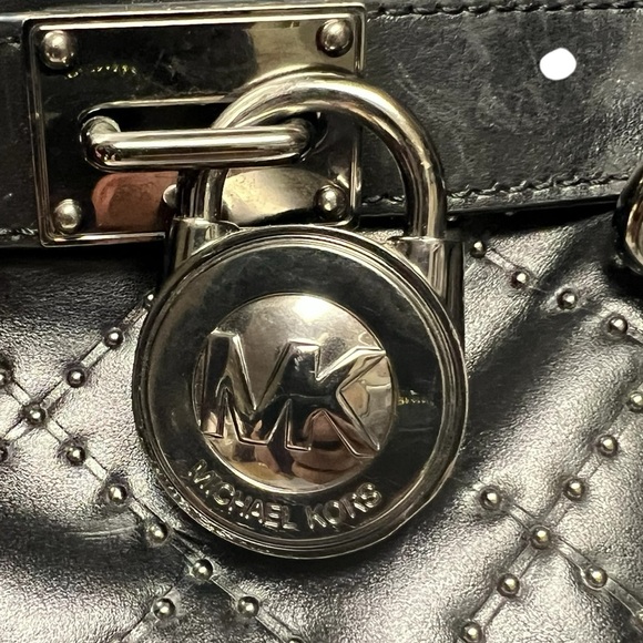- Michael Kors Hamilton satchel with optional chain and leather strap lock/ key - Picture 5 of 16